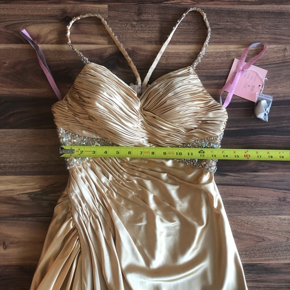 BNWT Blush gold satin beaded gown - Picture 9 of 14